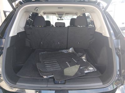 2025 Nissan Rogue — photo 11 view