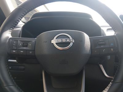 2025 Nissan Rogue — photo 12 view