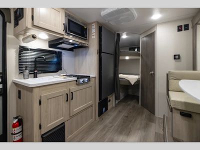2026 Coachmen RV Catalina Summit Series 7 - Photo 3
