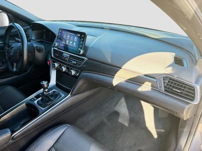 2019 Honda Accord — photo 13 view