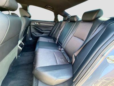2019 Honda Accord — photo 19 view