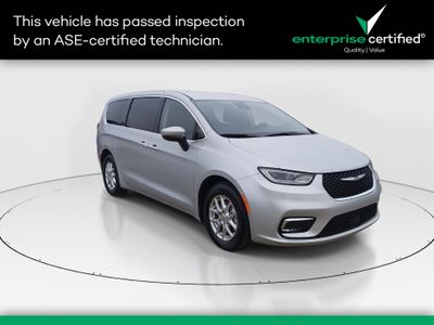 2023 Chrysler Pacifica Touring L FWD — front three-quarter view