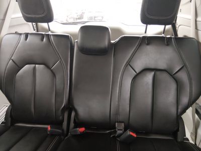 2023 Chrysler Pacifica — photo 17 view