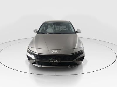 2024 Hyundai Elantra - Photo 2