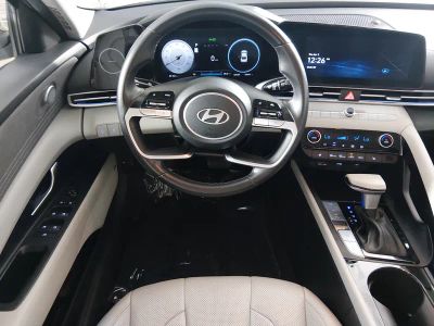 2024 Hyundai Elantra - Photo 21