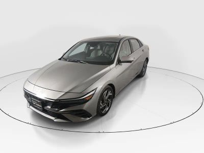 2024 Hyundai Elantra - Photo 3