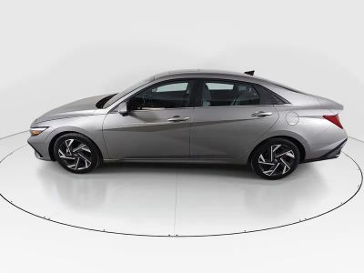 2024 Hyundai Elantra - Photo 4