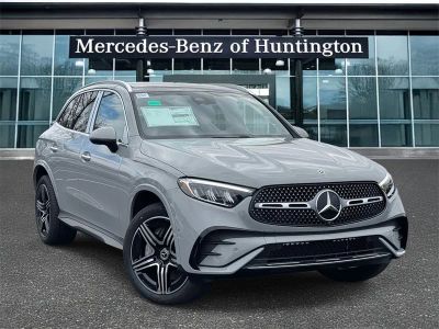 2026 Mercedes-Benz GLC 300 in MANUFAKTUR Alpine Grey — front three-quarter view