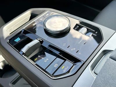 2026 BMW iX — photo 14 view