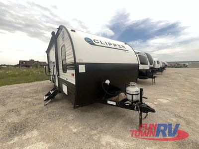 2021 Coachmen RV Clipper Ultra-Lite - Photo 1