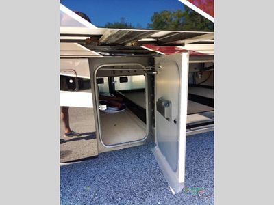 2019 Tiffin Motorhomes Allegro Bus — photo 12 view