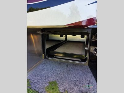 2019 Tiffin Motorhomes Allegro Bus — photo 22 view