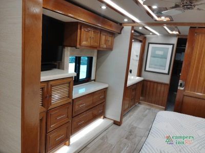 2019 Tiffin Motorhomes Allegro Bus — photo 44 view