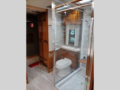 2019 Tiffin Motorhomes Allegro Bus — photo 50 view