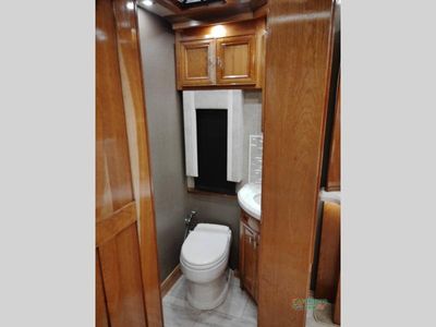 2019 Tiffin Motorhomes Allegro Bus — photo 42 view