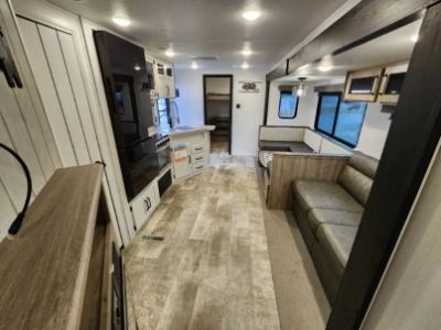 2025 Palomino Puma - Photo 10