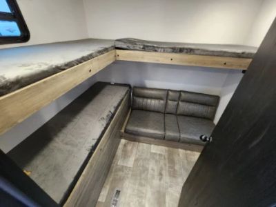 2025 Palomino Puma - Photo 34