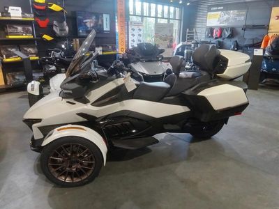 2025 Can-Am Spyder RT Sea-To-Sky - Photo 10