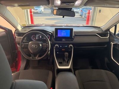 2023 Toyota RAV4 LE - Photo 19