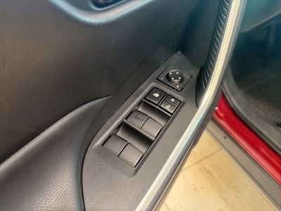 2023 Toyota RAV4 LE - Photo 11