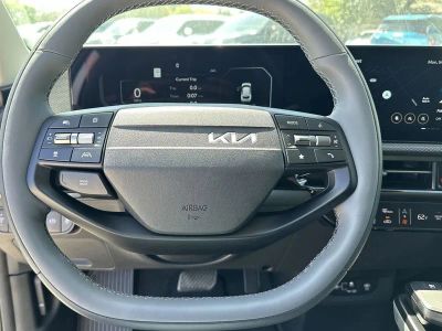 2025 Kia EV6 — photo 13 view