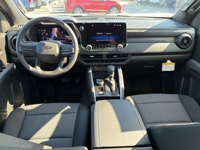 2026 Chevrolet Colorado — photo 15 view