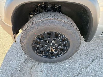 2026 Chevrolet Colorado — photo 10 view