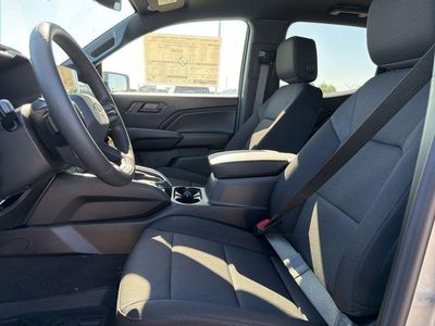 2026 Chevrolet Colorado — photo 17 view