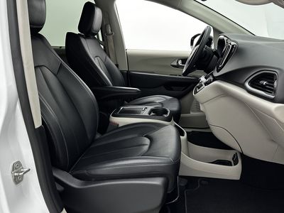 2024 Chrysler Pacifica - Photo 34