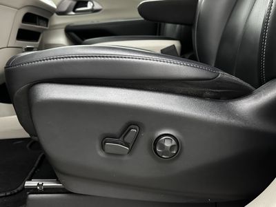 2024 Chrysler Pacifica - Photo 12