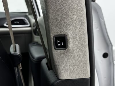 2024 Chrysler Pacifica - Photo 31