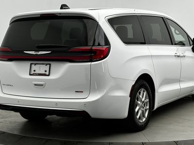 2024 Chrysler Pacifica - Photo 7