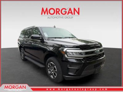 2024 Ford Expedition XLT in Black — front three-quarter view