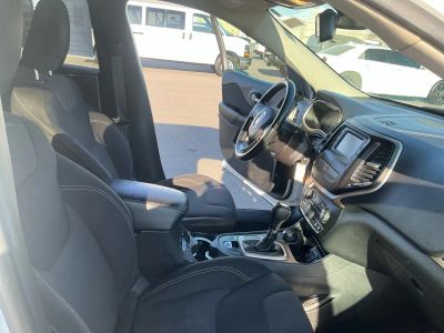 2015 Jeep Cherokee — photo 20 view