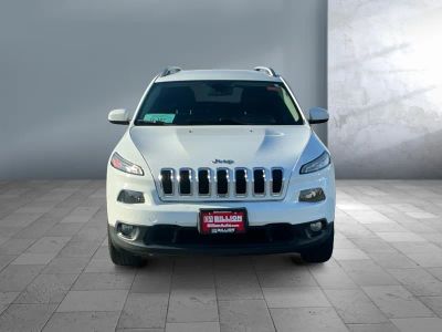 2015 Jeep Cherokee — side profile view