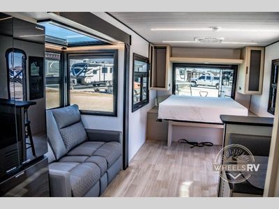 2026 Keystone RV Walkabout - Photo 38