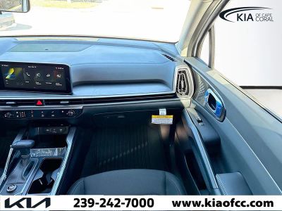 2026 Kia Sorento — photo 17 view