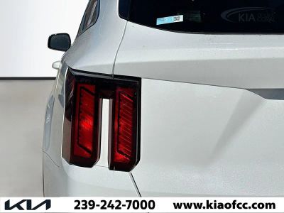 2026 Kia Sorento — photo 10 view