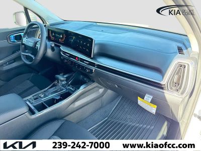 2026 Kia Sorento — photo 13 view