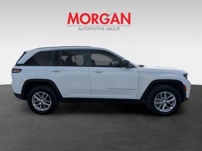 2024 Jeep Grand Cherokee — side profile view
