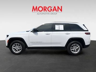 2024 Jeep Grand Cherokee — engine compartment view