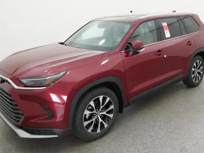 2026 Toyota Grand Highlander Hybrid - Photo 1