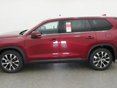 2026 Toyota Grand Highlander Hybrid - Photo 13