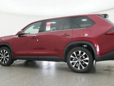 2026 Toyota Grand Highlander Hybrid - Photo 11