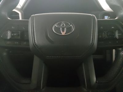 2025 Toyota Tacoma 2WD - Photo 12