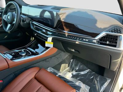 2026 BMW X5 — photo 24 view
