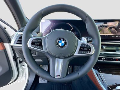 2026 BMW X5 — photo 8 view