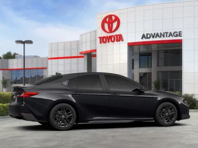 2026 Toyota Camry - Photo 13