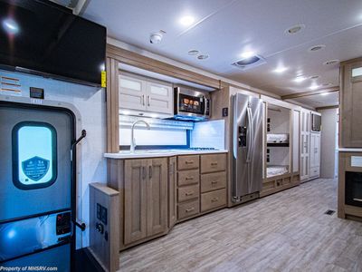 2026 Thor Motor Coach Inception - Photo 18