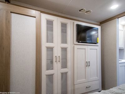 2026 Thor Motor Coach Inception - Photo 33